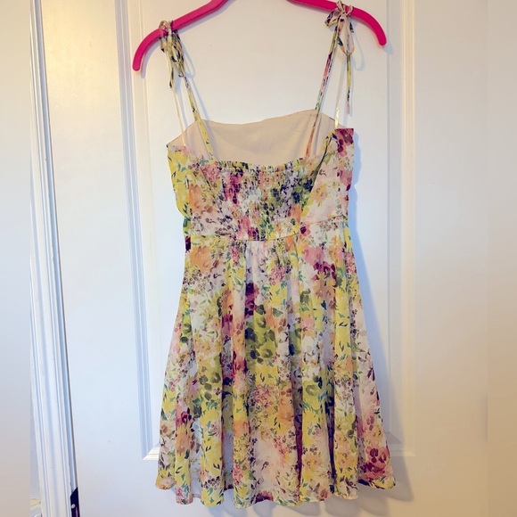 Full Tilt Yellow Spaghetti Strap Floral Sundress Size S - Picture 3 of 7